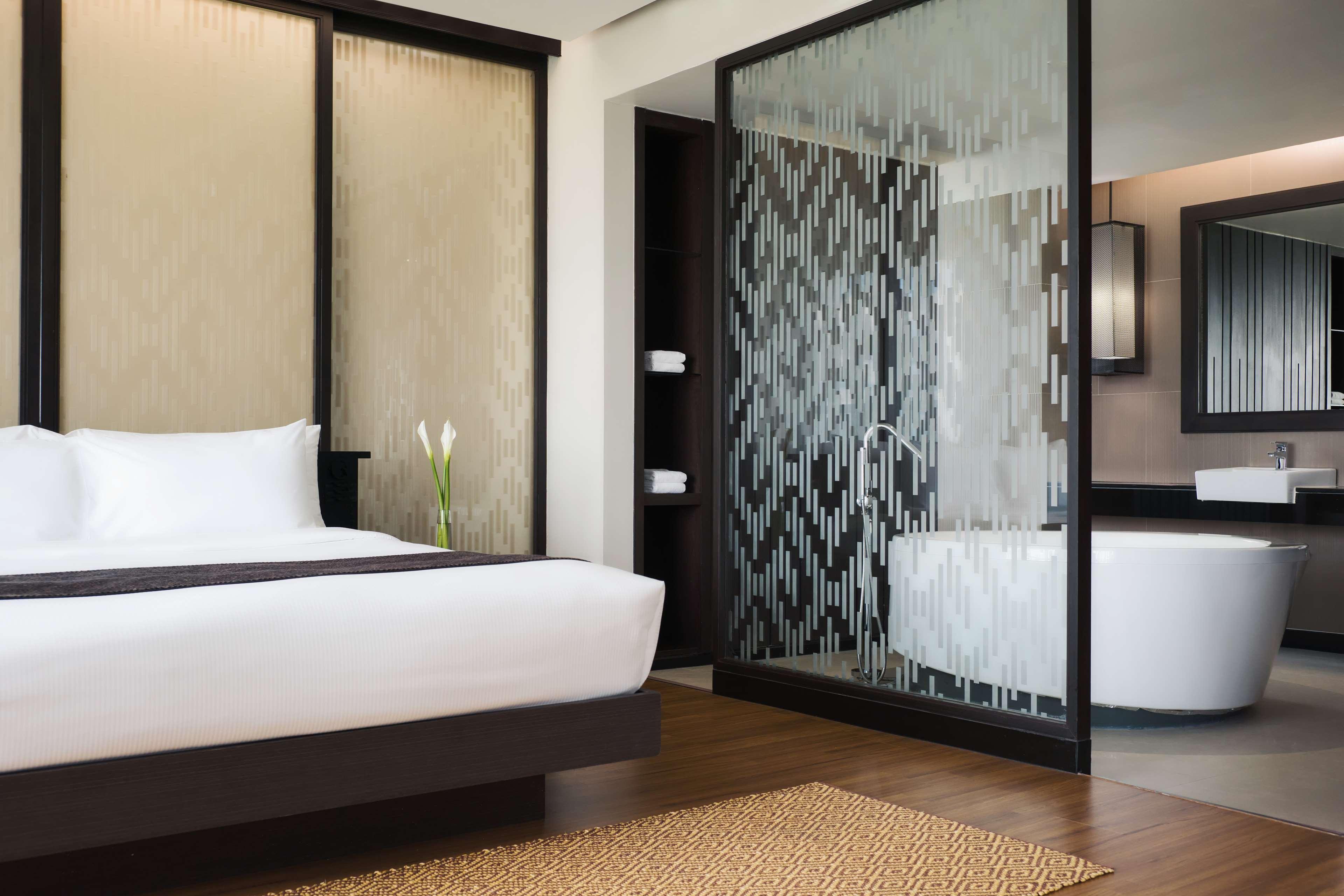 Avani Khon Kaen Hotel & Convention Centre Exterior photo