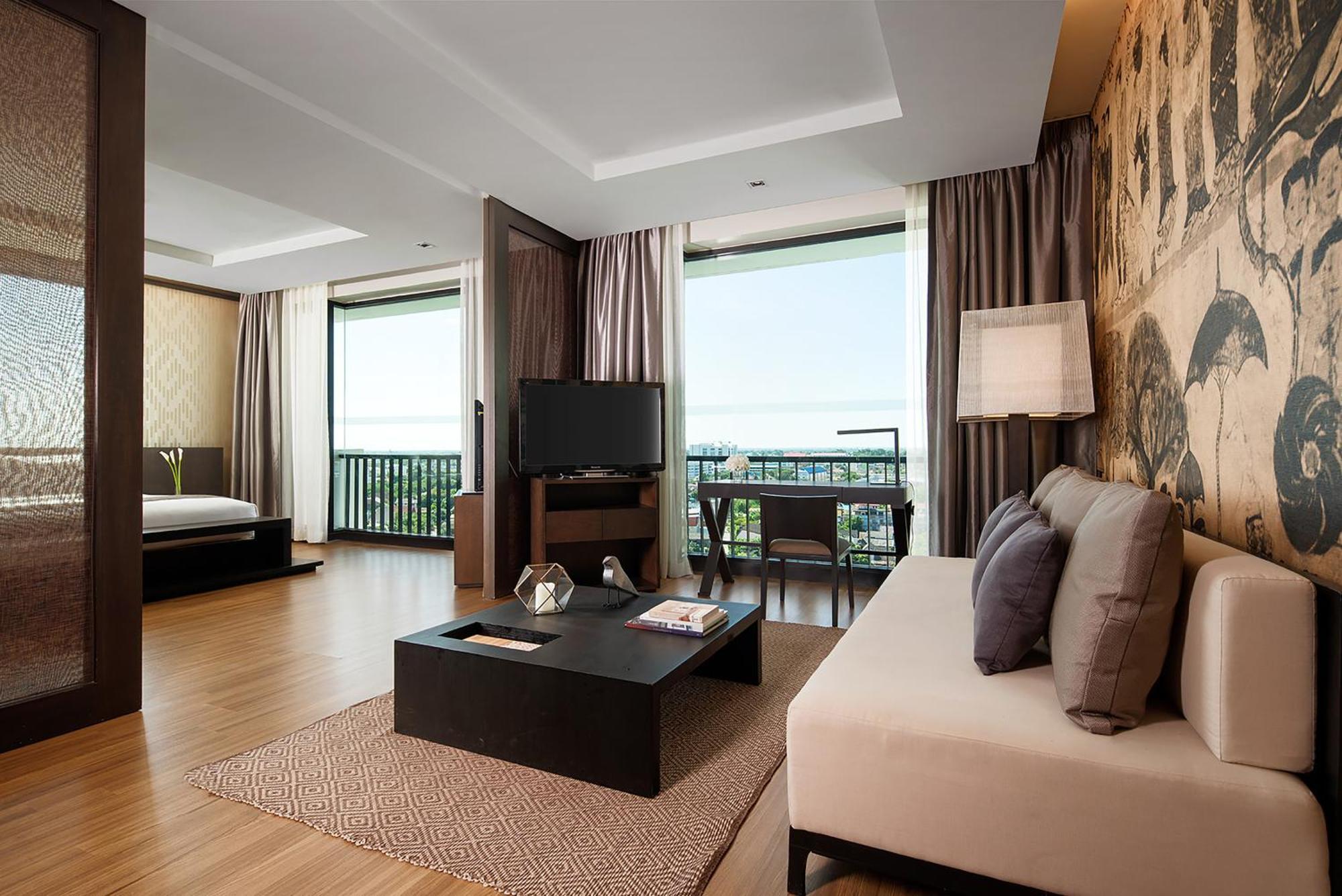Avani Khon Kaen Hotel & Convention Centre Exterior photo